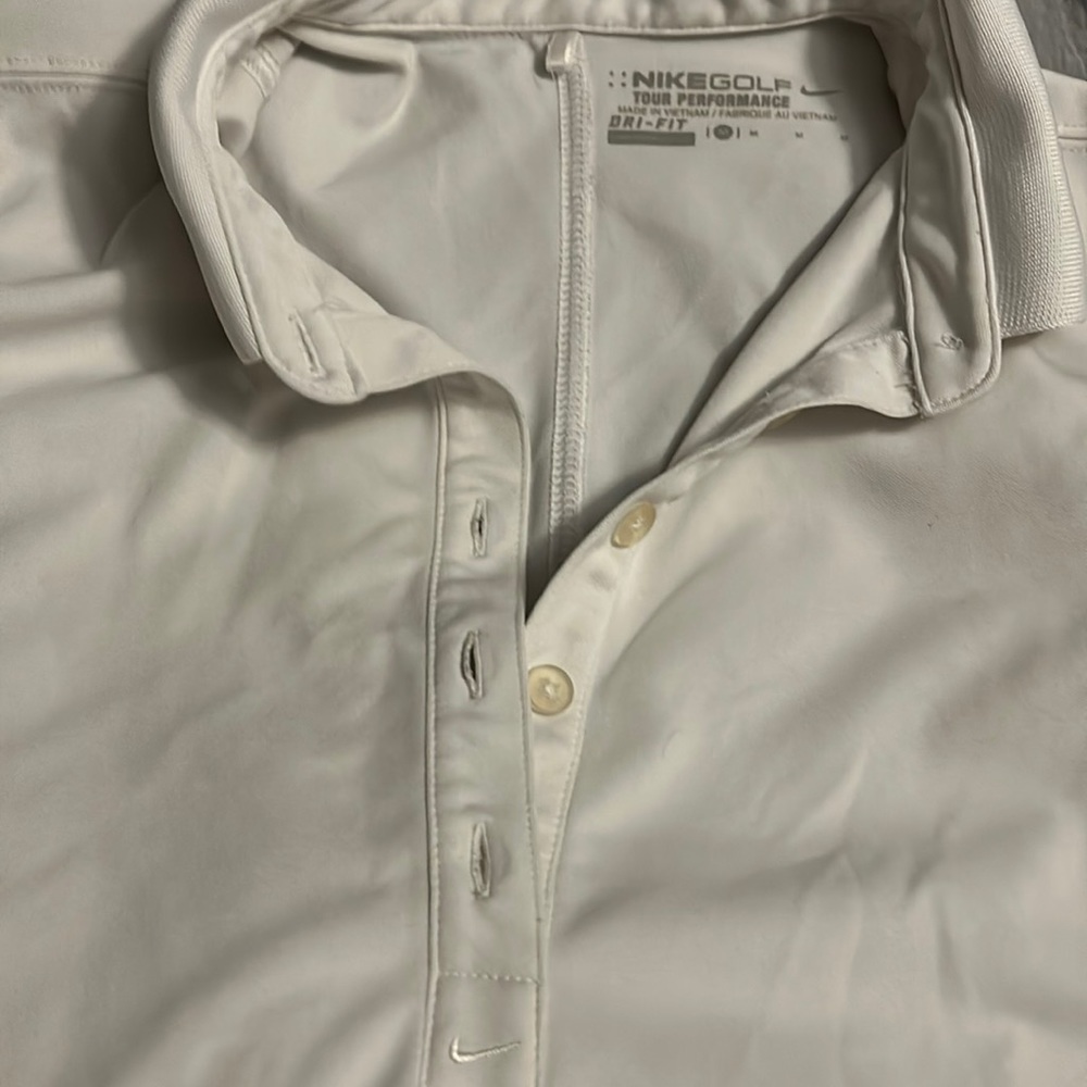 Nike women’s golf shirt size M